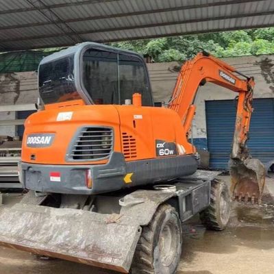 प्रयुक्त मिनी व्हील एक्सकेवेटर डिगर DOOSAN DH60 सेकंड हैंड एक्सकेवेटर 5550 kg