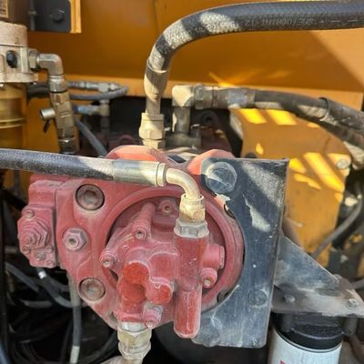 पीला हुंडई 305 प्रयुक्त उत्खनन खुदाई 198kw 1900rpm सेकंड हैंड निर्माण मशीन