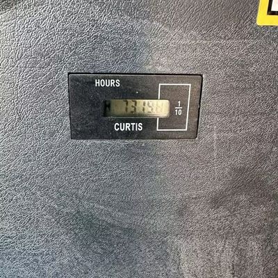 पीला हुंडई 305 प्रयुक्त उत्खनन खुदाई 198kw 1900rpm सेकंड हैंड निर्माण मशीन